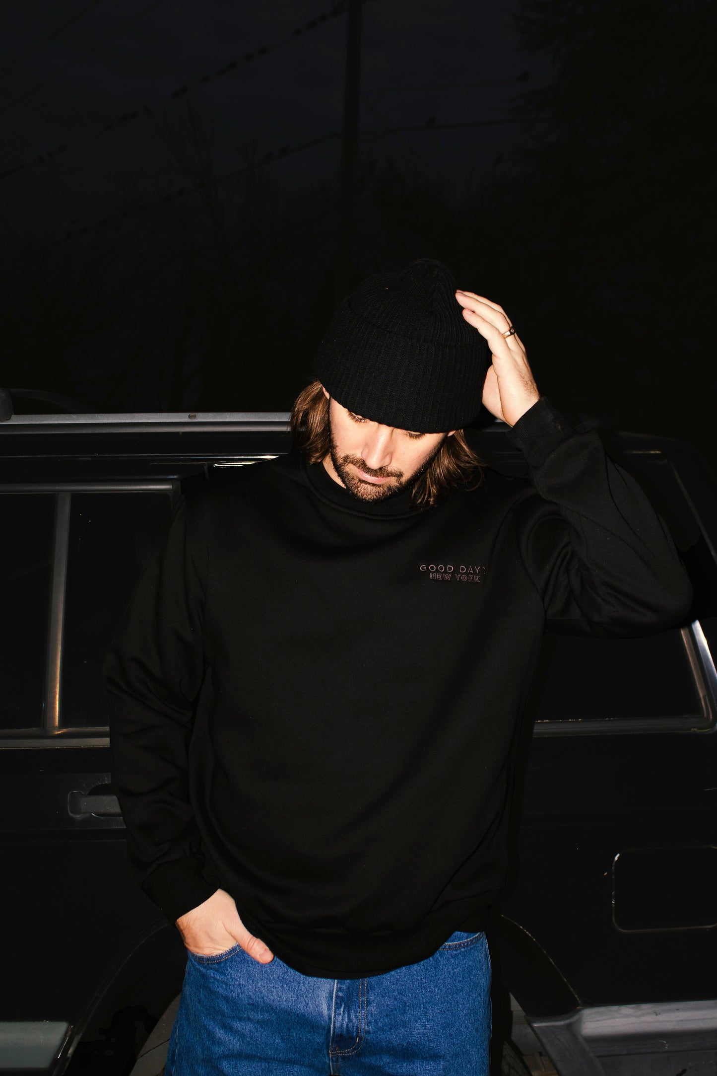 GOOD DAYS TONE ON TONE EMBROIDERED CREWNECK - BLACK