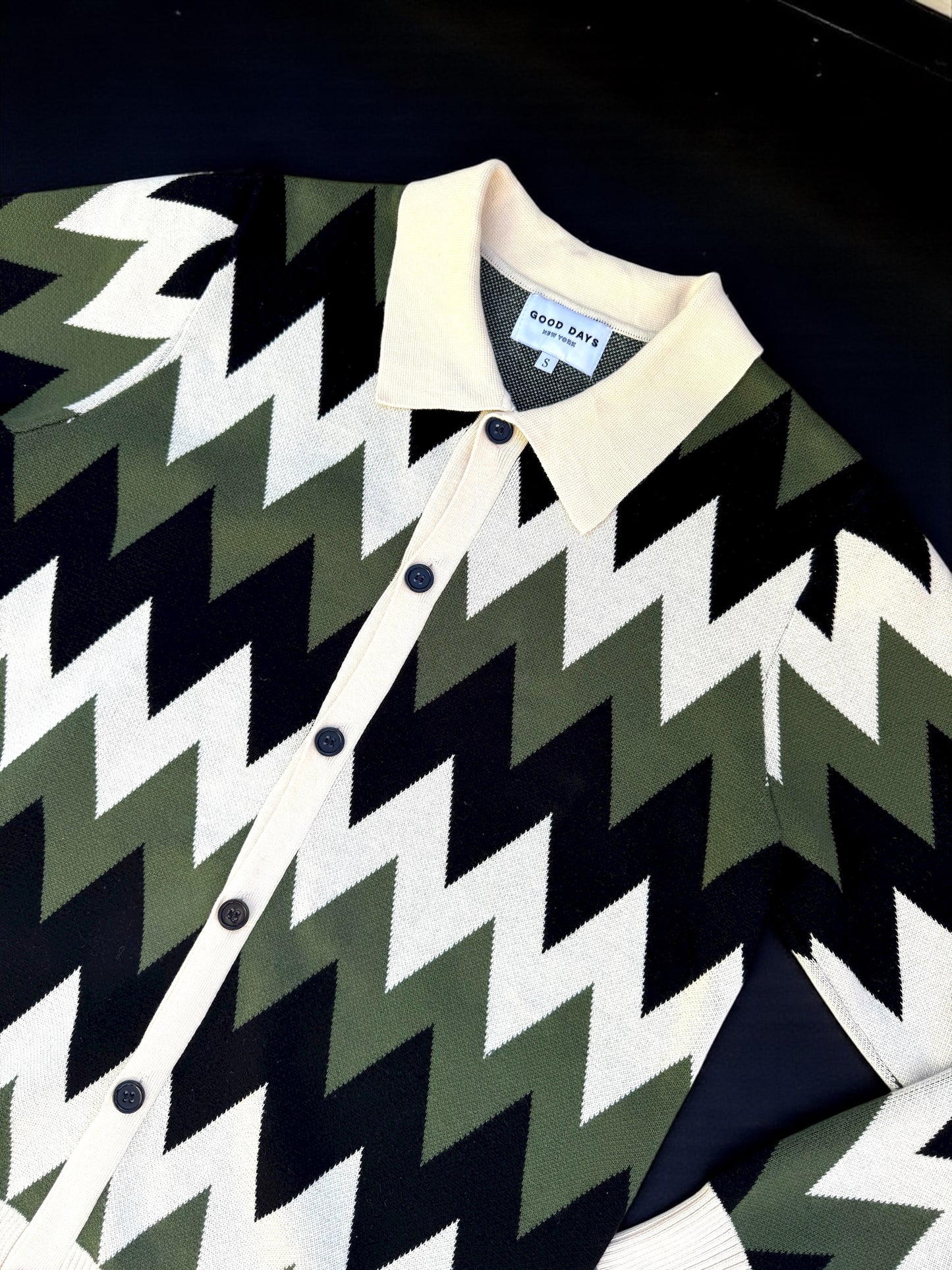 Zig Zag Knit Polo Cardigan - Green/Cream/Black