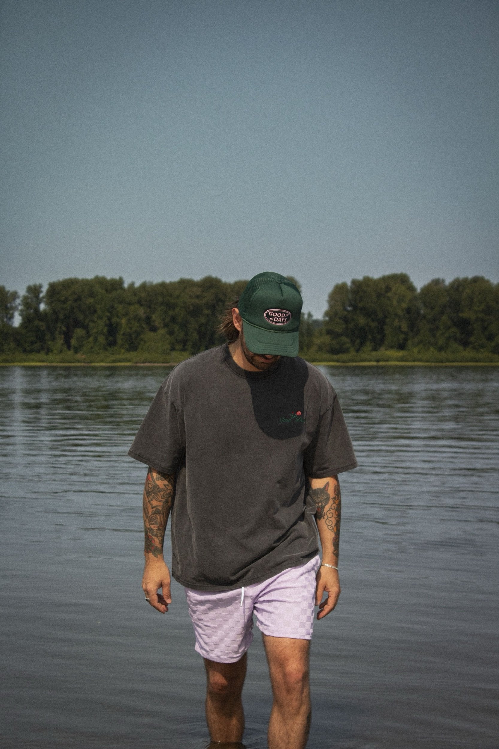 GOOD DAYS TRUCKER HAT - GREEN / PINK