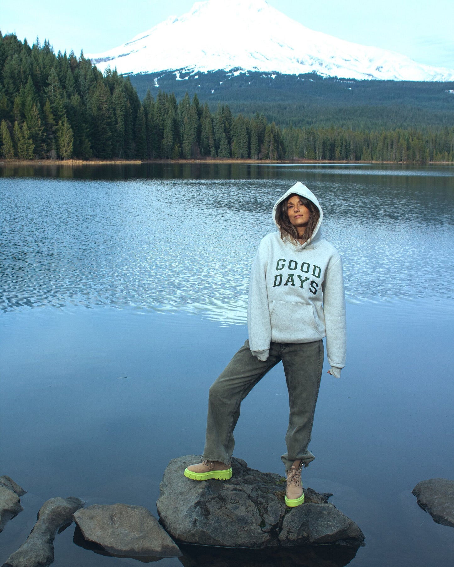 GOOD DAYS COLLEGIATE HOODIE EVERGREEN-SQ1341822