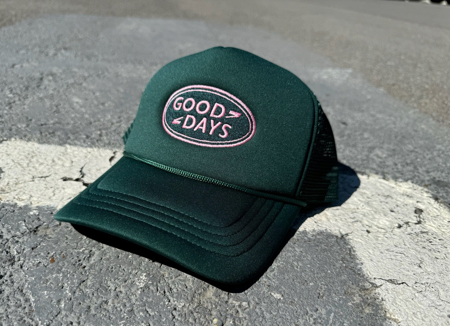 GOOD DAYS TRUCKER HAT - GREEN / PINK