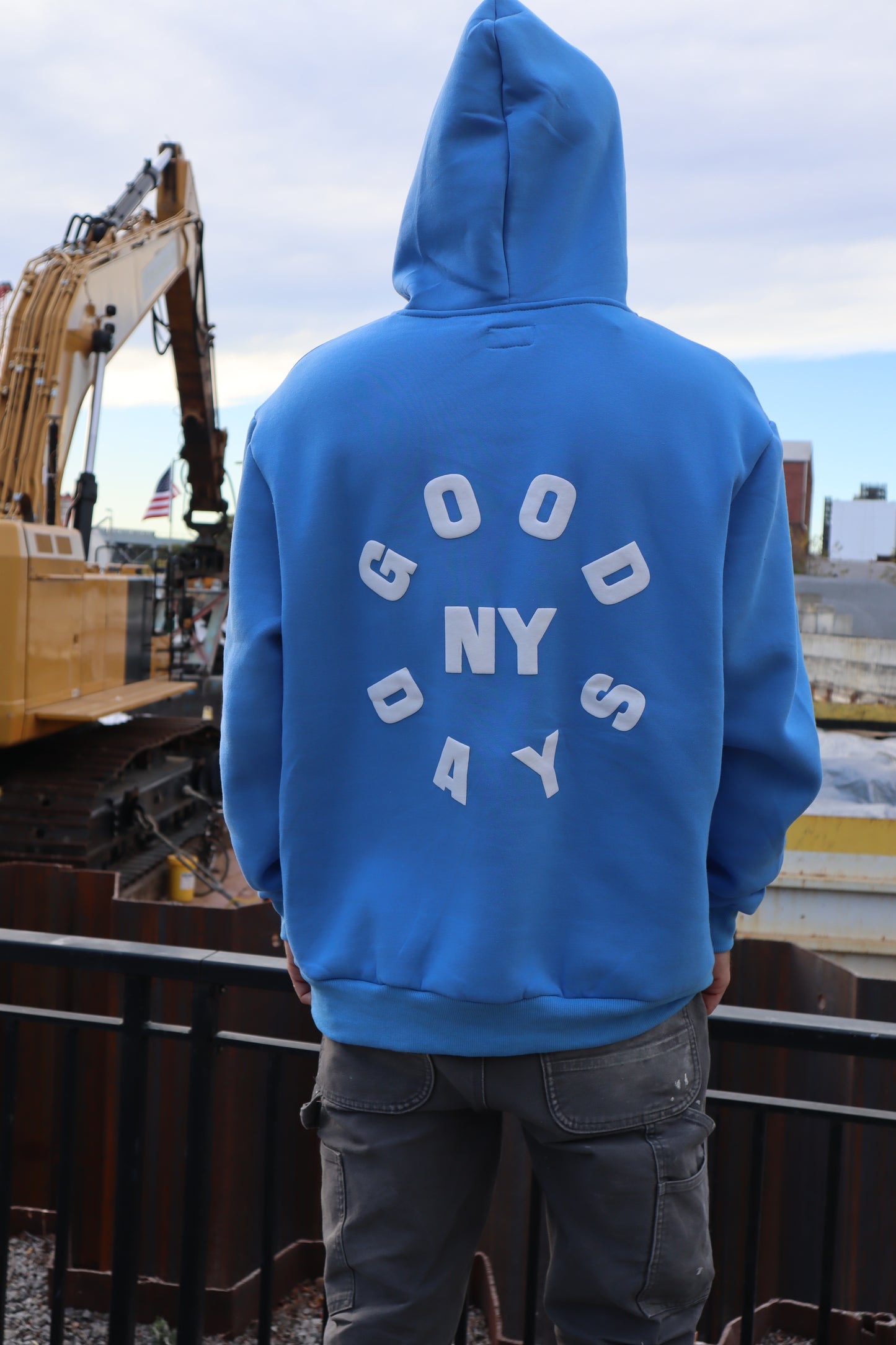 GOOD DAYS CIRCLE LOGO HOODIE - ROYAL