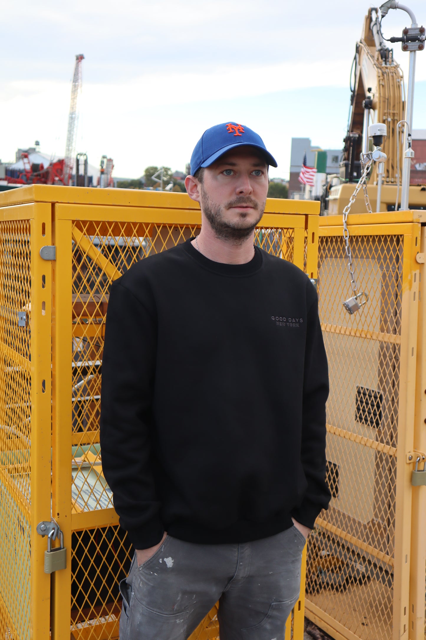 GOOD DAYS TONE ON TONE EMBROIDERED CREWNECK - BLACK