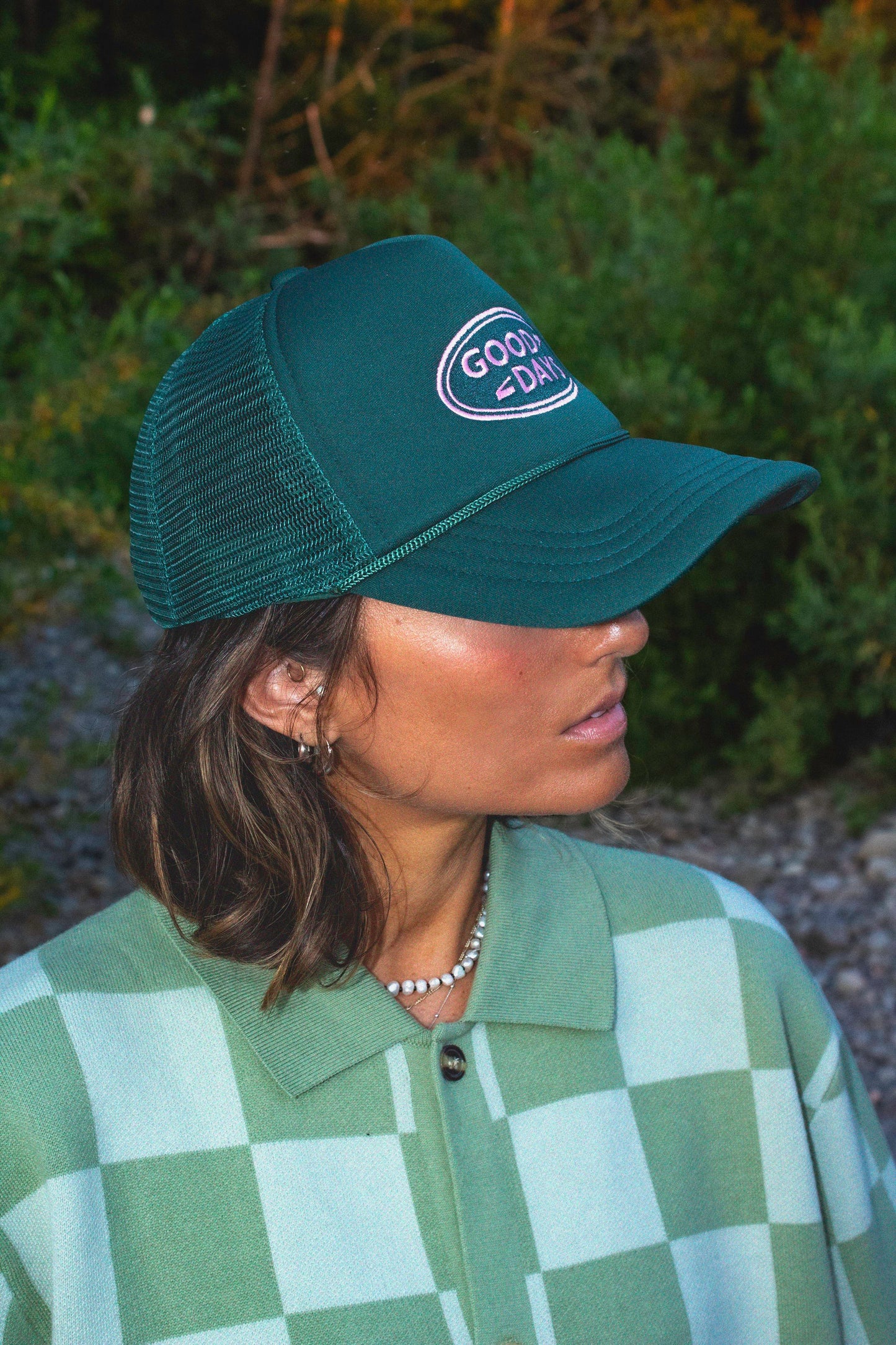 GOOD DAYS TRUCKER HAT - GREEN / PINK